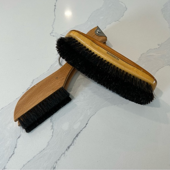 Vintage Habberdasher’s Boar Bristle Clothing Brush and Travel Hanger - Picture 10 of 13